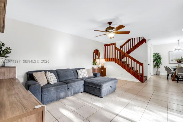 804 SW 119th Way 804, Davie, FL 33325