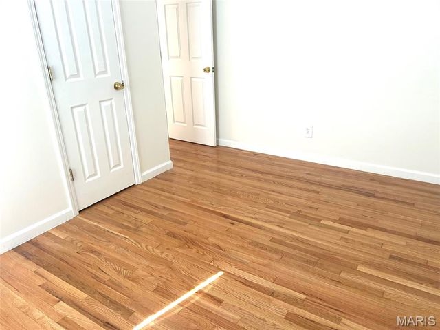 900 La Crosse Drive, Florissant, MO 63031