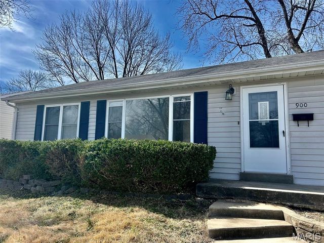900 La Crosse Drive, Florissant, MO 63031