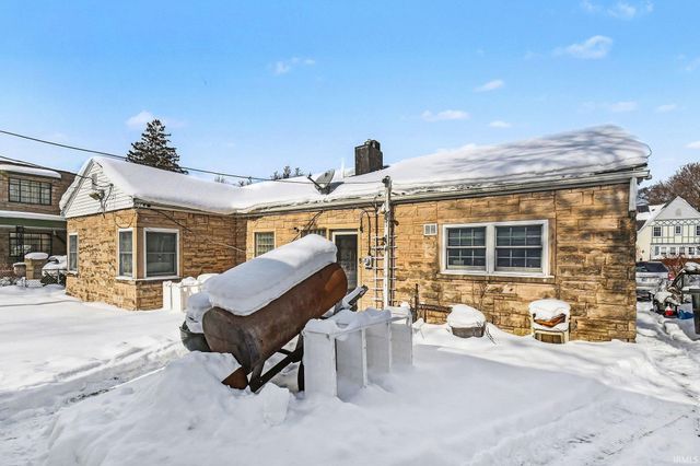 822 E Woodside Street, South Bend, IN 46614