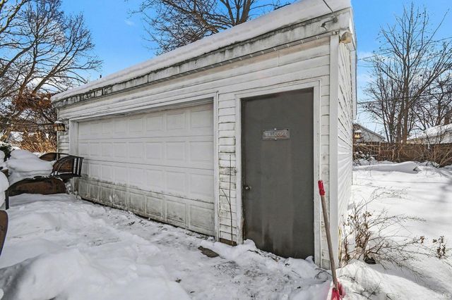 822 E Woodside Street, South Bend, IN 46614