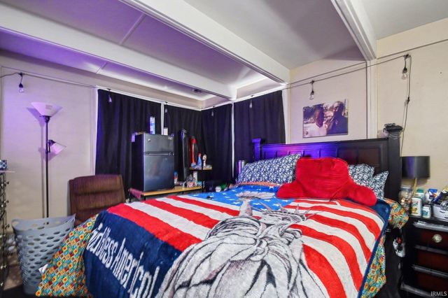 822 E Woodside Street, South Bend, IN 46614