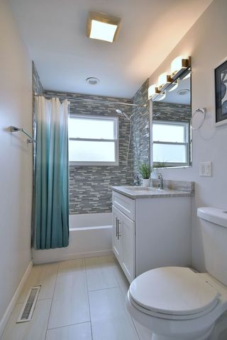 492 Bernice Court, Wheeling, IL 60090