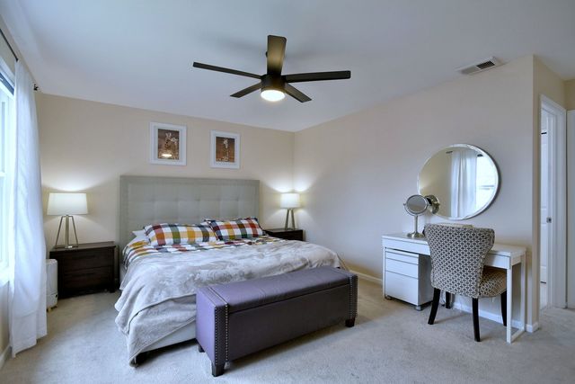 492 Bernice Court, Wheeling, IL 60090