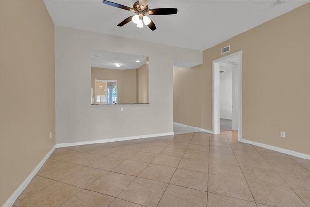 5 HARBOUR ISLE Drive E 103 with Garage, Fort Pierce, FL 34949