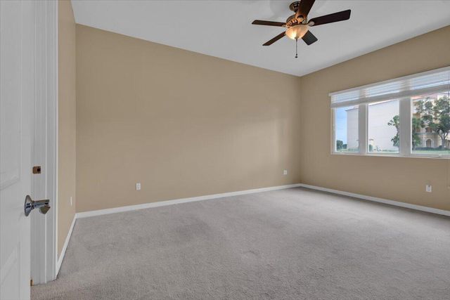 5 HARBOUR ISLE Drive E 103 with Garage, Fort Pierce, FL 34949