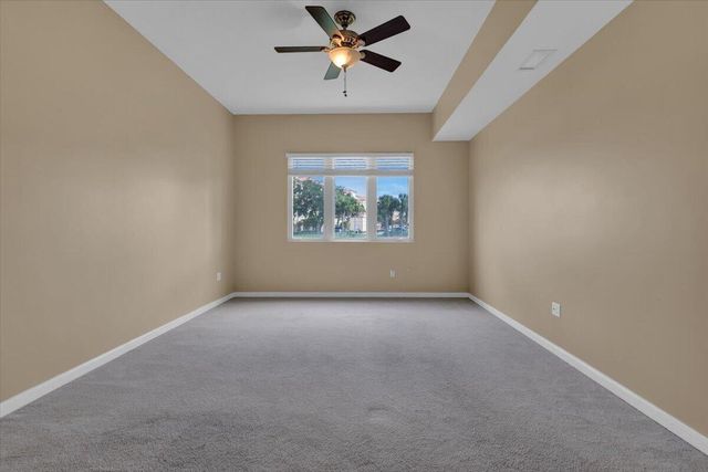 5 HARBOUR ISLE Drive E 103 with Garage, Fort Pierce, FL 34949