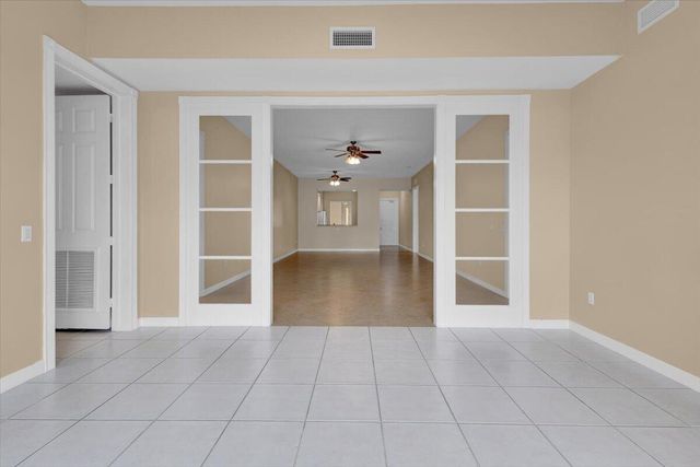 5 HARBOUR ISLE Drive E 103 with Garage, Fort Pierce, FL 34949