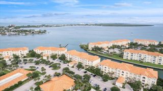5 HARBOUR ISLE Drive E 103 with Garage, Fort Pierce, FL 34949