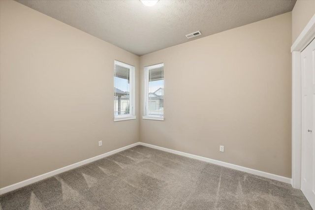 8404 N Summerhill Ln, Spokane, WA 99208