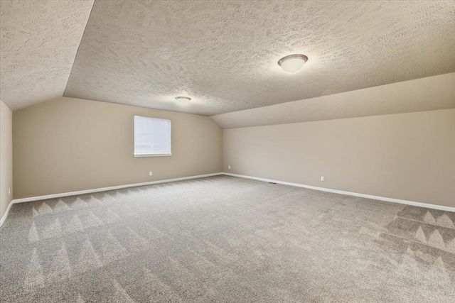 8404 N Summerhill Ln, Spokane, WA 99208