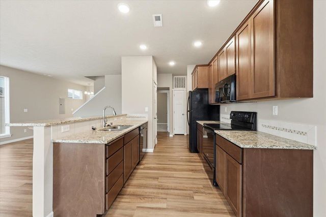 8404 N Summerhill Ln, Spokane, WA 99208