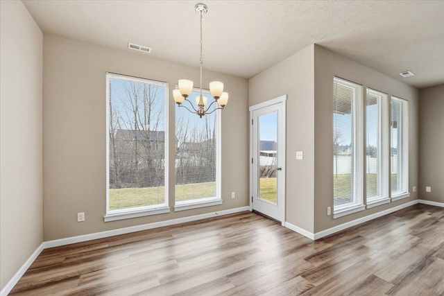 8404 N Summerhill Ln, Spokane, WA 99208