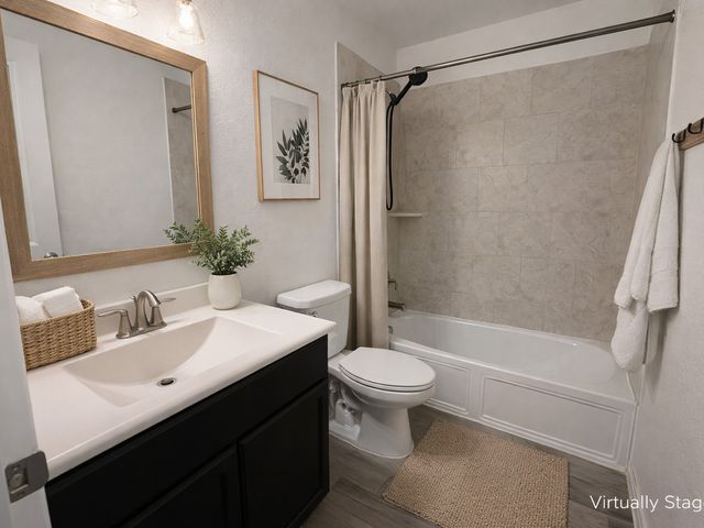 1302 Deerfield Drive, Anna, TX 75409