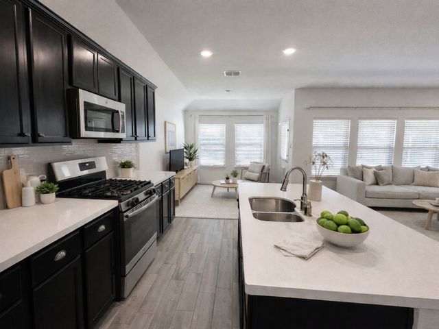 1302 Deerfield Drive, Anna, TX 75409