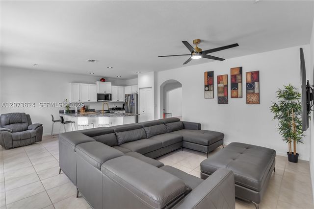 11938 SW 253rd Ter, Homestead, FL 33032
