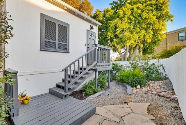 4695 51st St, San Diego, CA 92115