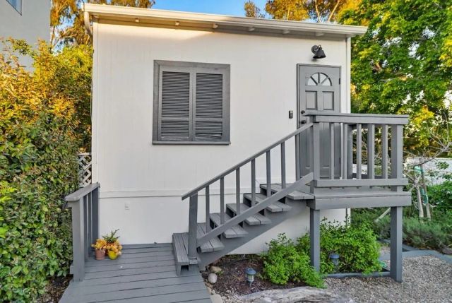 4695 51st St, San Diego, CA 92115