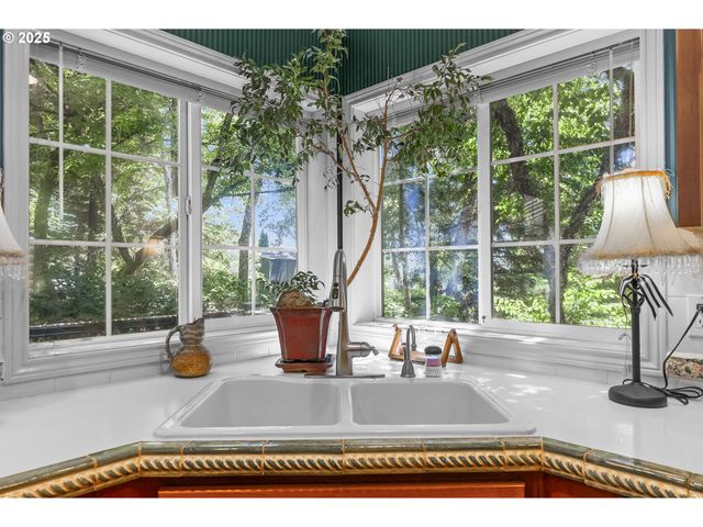 2770 Ne ROBERTS Ln, Newberg, OR 97132