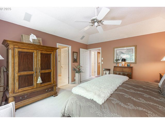 2770 Ne ROBERTS Ln, Newberg, OR 97132