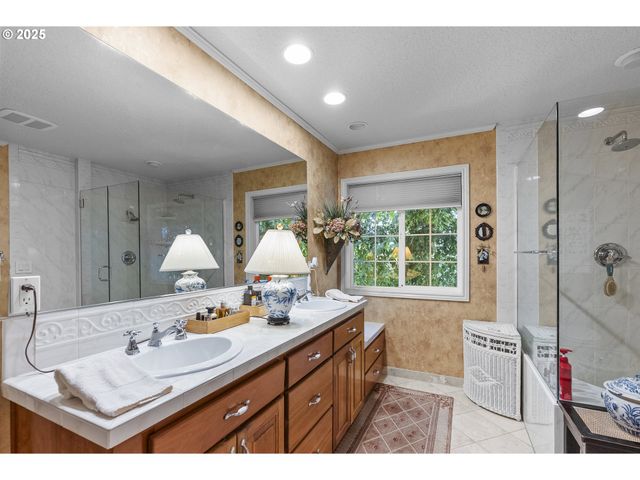 2770 Ne ROBERTS Ln, Newberg, OR 97132