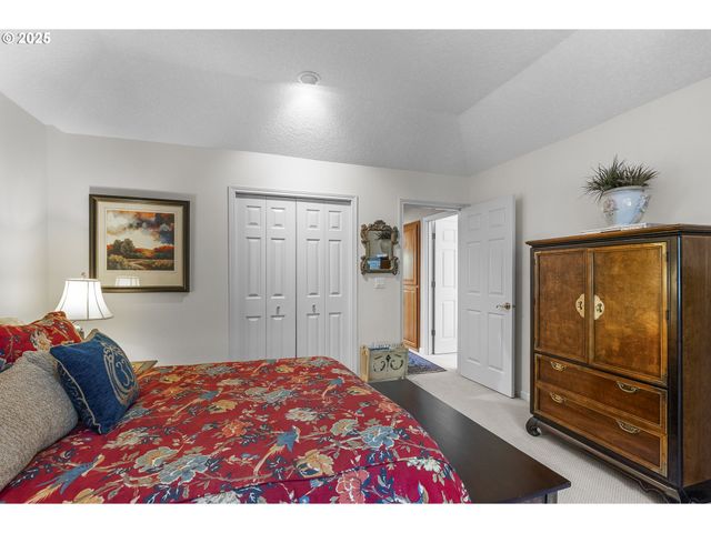 2770 Ne ROBERTS Ln, Newberg, OR 97132