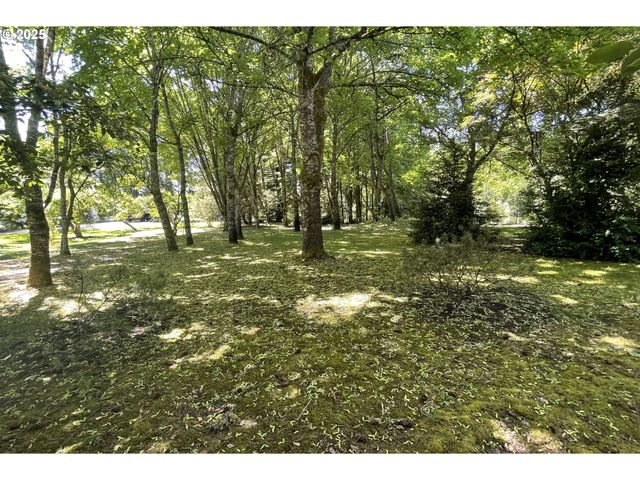 2770 Ne ROBERTS Ln, Newberg, OR 97132