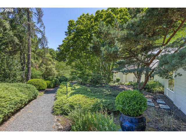 2770 Ne ROBERTS Ln, Newberg, OR 97132