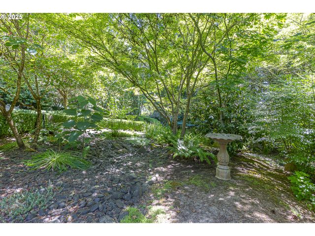 2770 Ne ROBERTS Ln, Newberg, OR 97132