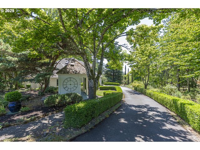 2770 Ne ROBERTS Ln, Newberg, OR 97132