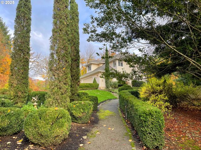 2770 Ne ROBERTS Ln, Newberg, OR 97132