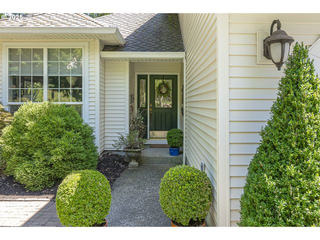 2770 Ne ROBERTS Ln, Newberg, OR 97132