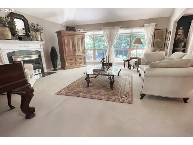 2770 Ne ROBERTS Ln, Newberg, OR 97132