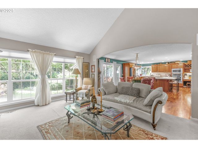 2770 Ne ROBERTS Ln, Newberg, OR 97132