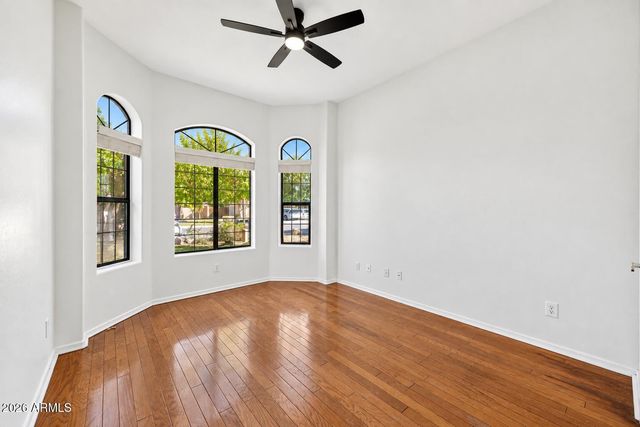 89 E ELGIN Street, Gilbert, AZ 85295