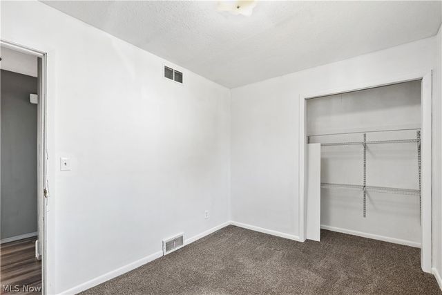 1286 Deforest Road SE, Warren, OH 44484