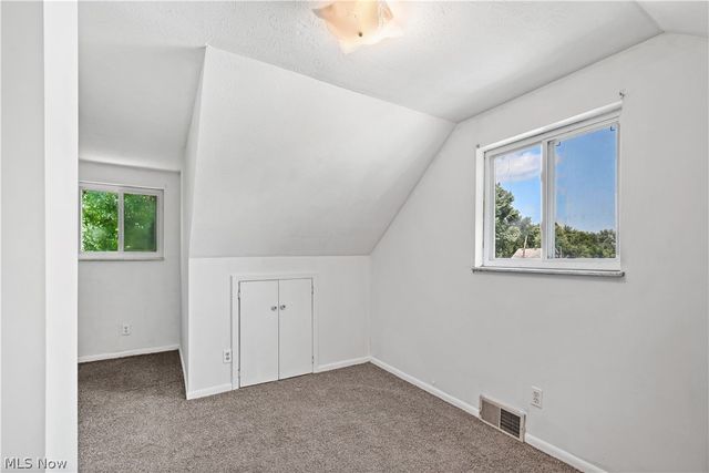 1286 Deforest Road SE, Warren, OH 44484