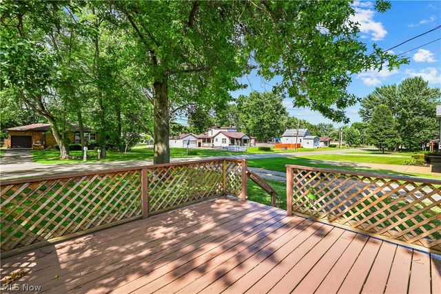1286 Deforest Road SE, Warren, OH 44484