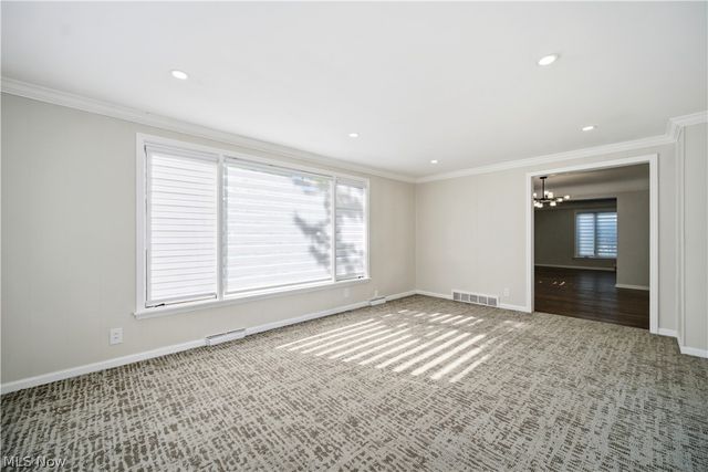4037 Washington Boulevard, University Heights, OH 44118