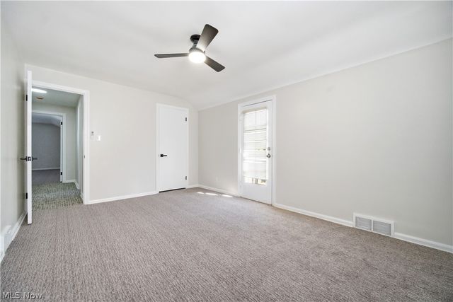 4037 Washington Boulevard, University Heights, OH 44118