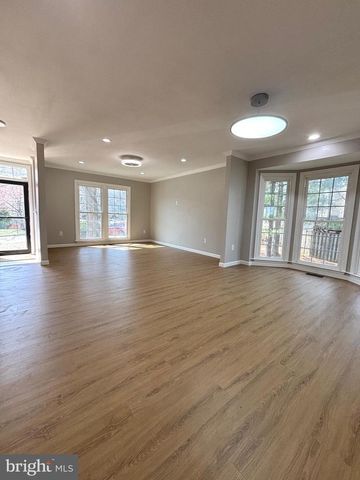 4116 HAMPSTEAD LN, Woodbridge, VA 22192