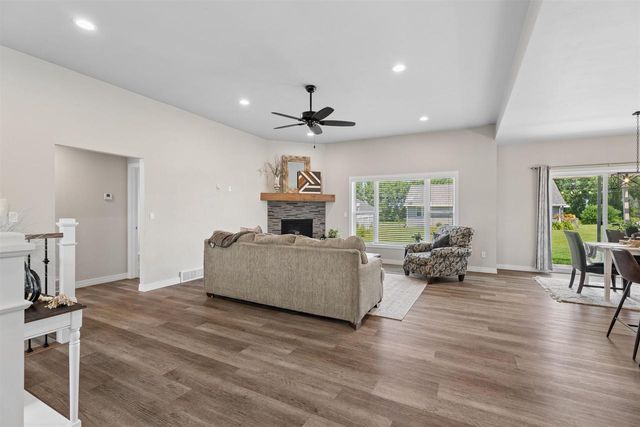 3535 GLEN OAKS, Green Bay, WI 54311