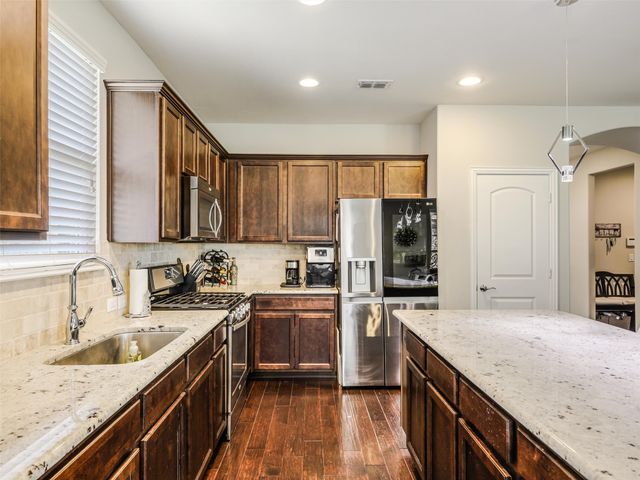 7265 Honeybee Lane, Frisco, TX 75036