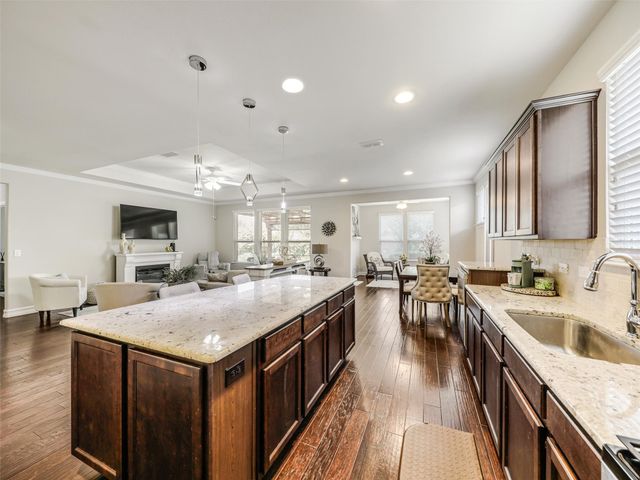 7265 Honeybee Lane, Frisco, TX 75036