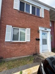 1351 Monomoy Street D, Aurora, IL 60506