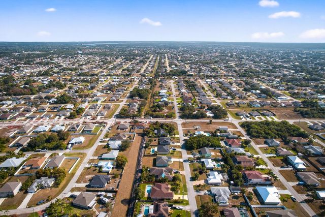 837 SW Hamberland Avenue, Port St. Lucie, Port St Lucie, FL 34953