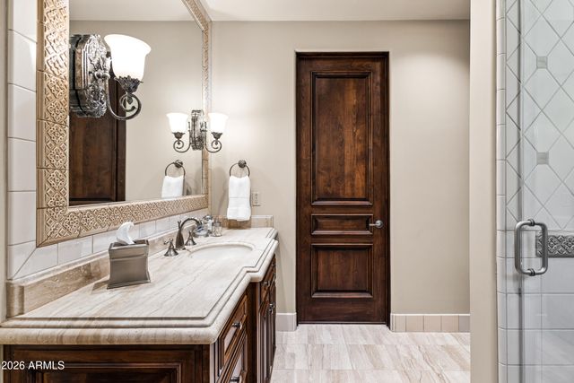 6636 N LOST DUTCHMAN Drive, Paradise Valley, AZ 85253