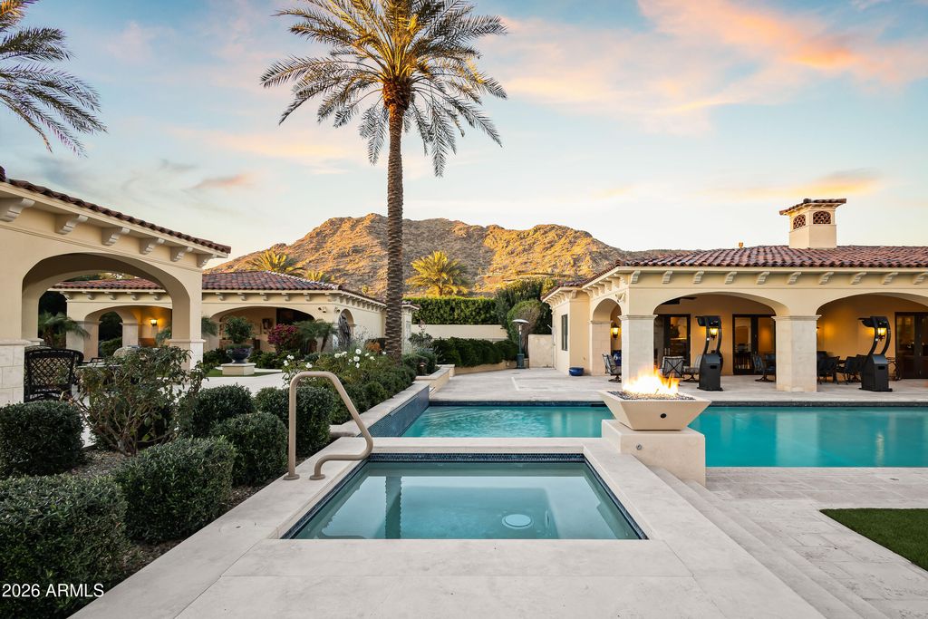 Image 46 of property listing at 6636 N LOST DUTCHMAN Drive, Paradise Valley, AZ 85253