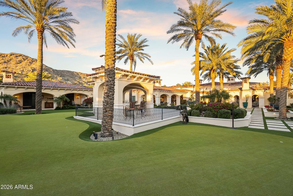 Image 49 of property listing at 6636 N LOST DUTCHMAN Drive, Paradise Valley, AZ 85253