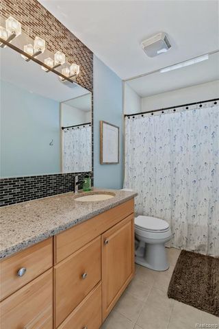 22159 W Brandon Street, Farmington, MI 48336